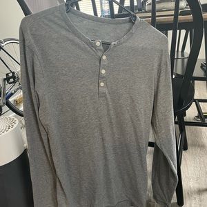Patagonia Long Sleeve Henley - M